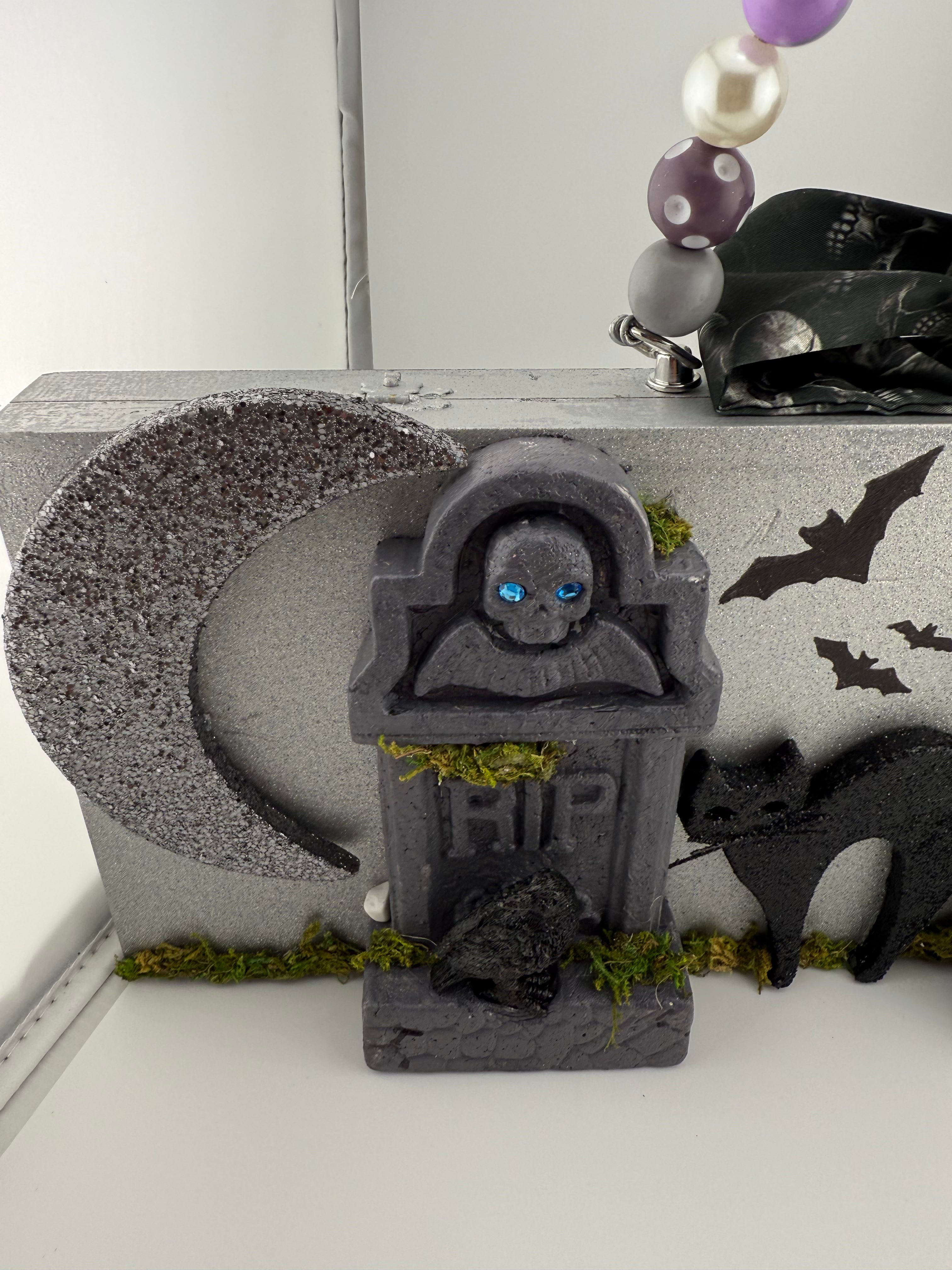 🖤 Graveyard Cat Halloween Cigar Box Purse